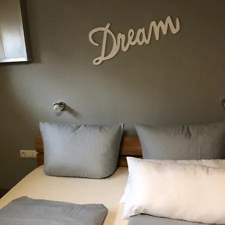 Gaestehaus Alwin Diebold - 5 Gehminuten Zum Europapark 3* רוסט