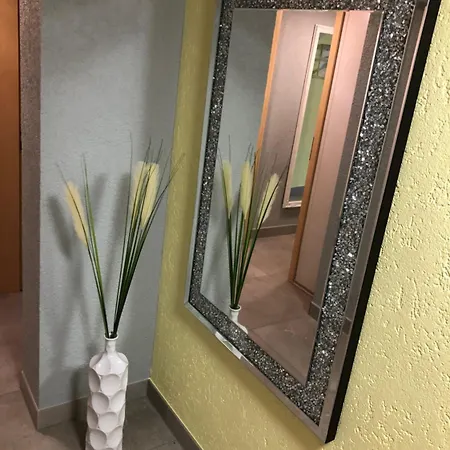 Gaestehaus Alwin Diebold - 5 Gehminuten Zum Europapark בית הארחה רוסט